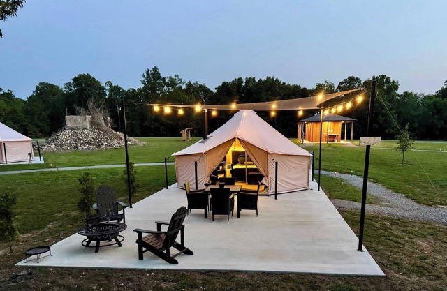 White Oak- Glamping @ The River Bluff Cabins