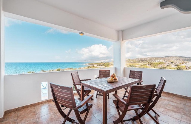 White Pearl Apolakkia 2