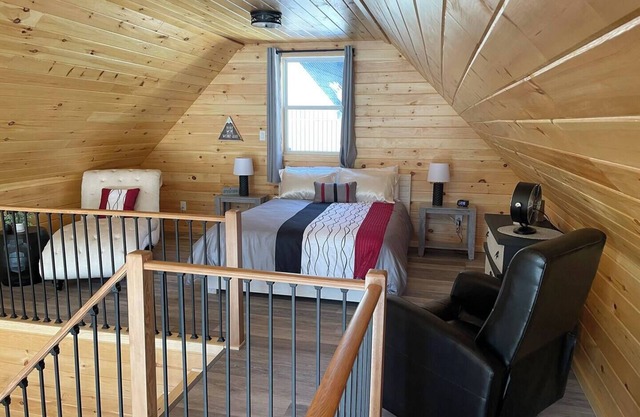 White Rock Cabin #2nn