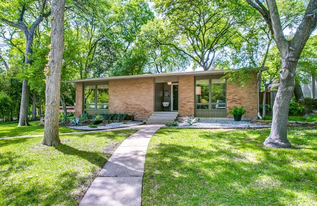 White Rock Lake & Arboretum Mid-Century Stunner