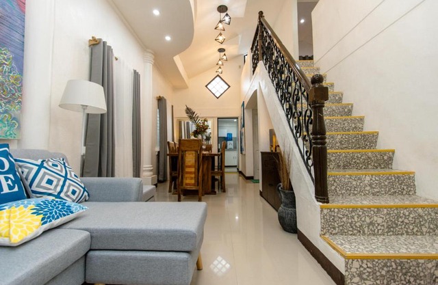 Whitehaus BnB