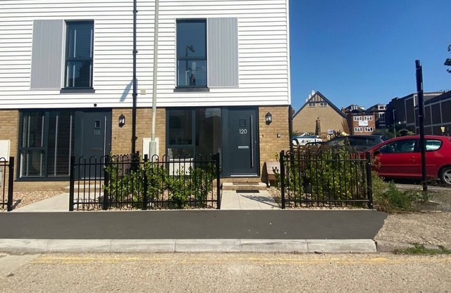 Whitstable Townhouse by the Sea