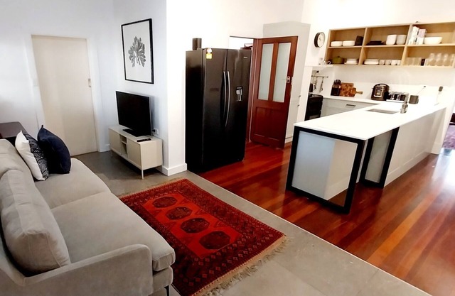 Whyalla House - Home2Home Executive Accommodation