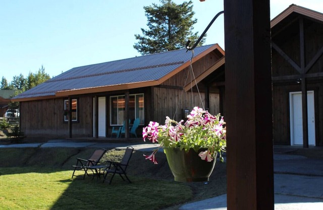 WIFI, 3 Bedroom, Full Kitchen, Gas Fireplace, 2 Bathroom