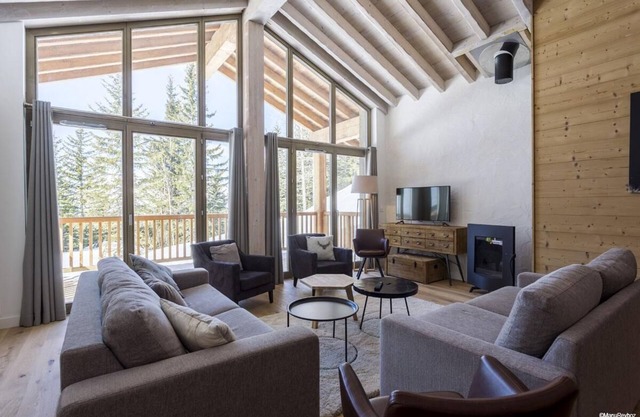 Wifi, sauna, terrace, balcony, parking, tv, ski locker, 90m², La Rosière