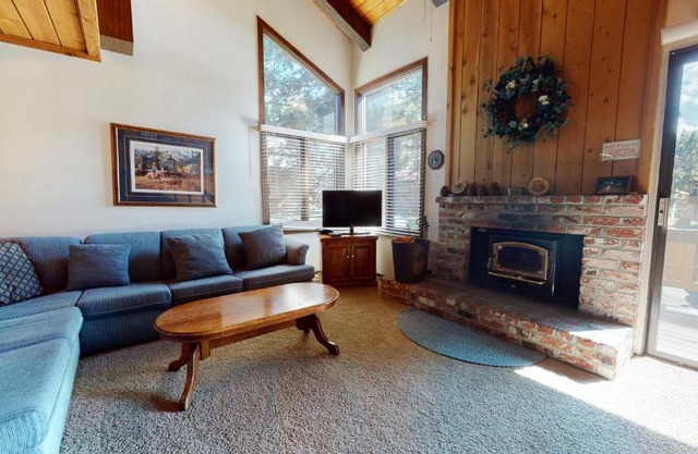 Wild Flower 42 Apartment