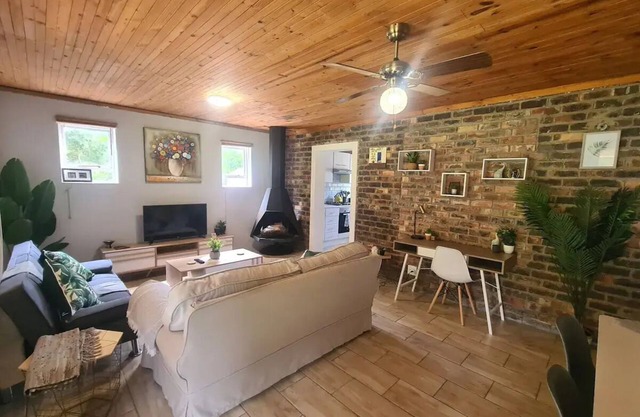 Wild Paradise Flat in Port Elizabeth