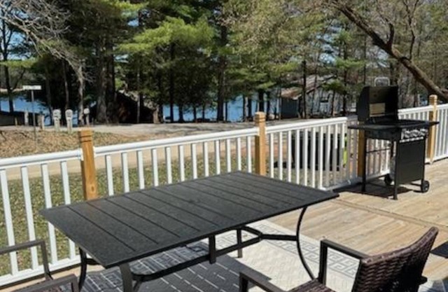 Wild Rose Retreat - Hot tub and Lake Access