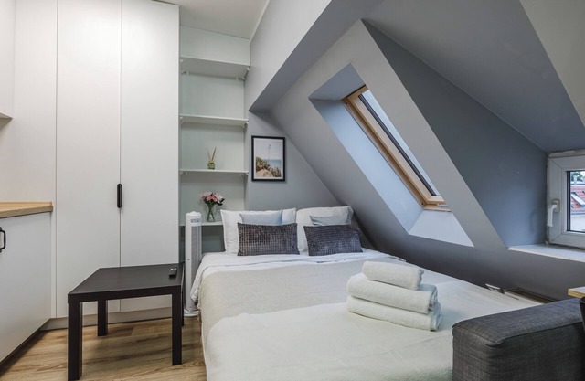 Wilda Chic Grey Apartment