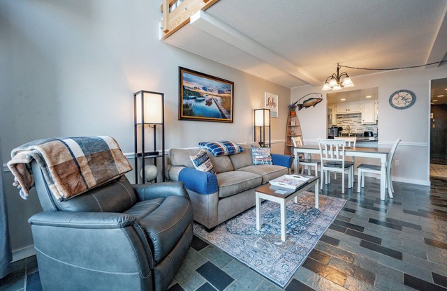 Will O' The Wisp: 508G Two Bedroom/One Bath