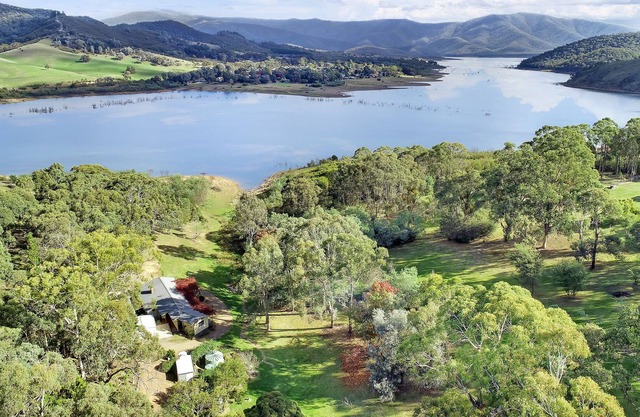 Willow Bend, Waterfront property with a private pontoon