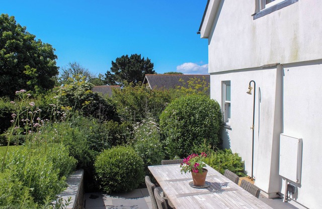 WILLOW COTTAGE, family friendly, luxury holiday cottage in Dartmouth