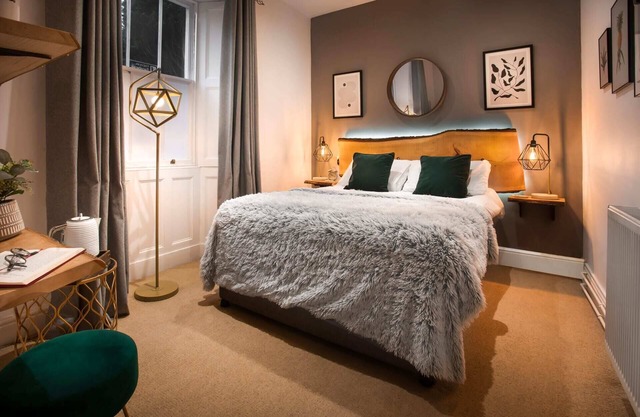 Windermere Central Hotel - Room 5