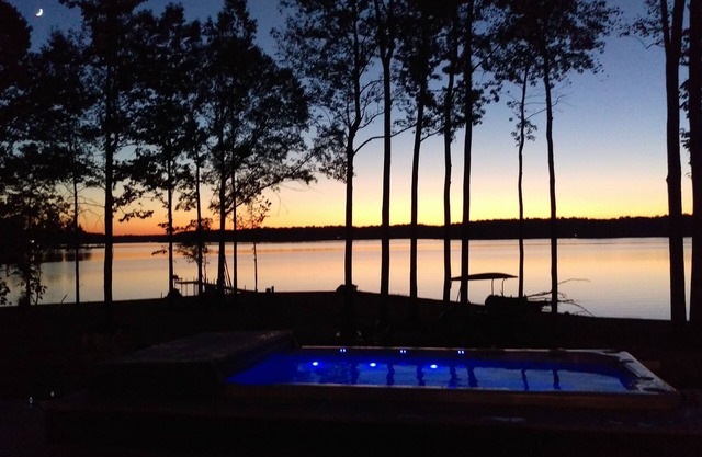 Wine Down: Your Southern-Style Waterfront Getaway on Lake Anna's Private Side