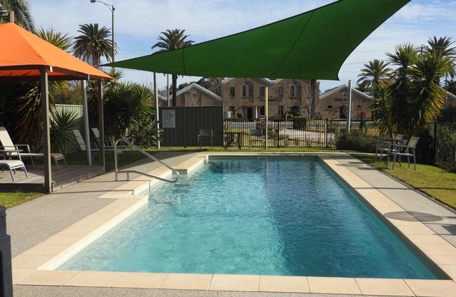 Wine Village Motor Inn