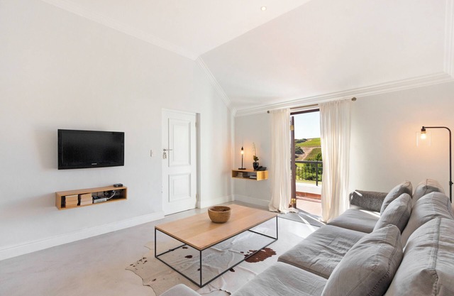 Winelands Golf Lodges 8