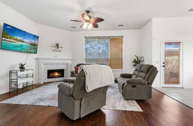 Winter Cozy Stay: Family & Corporate Friendly