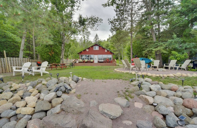 Winter Lake Escape w/Access to Ice Fishing!