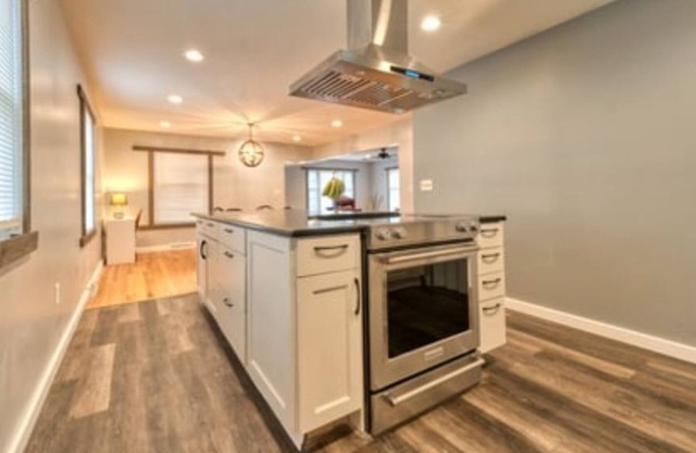 Winter rental house downtown Otown - No pet fees!