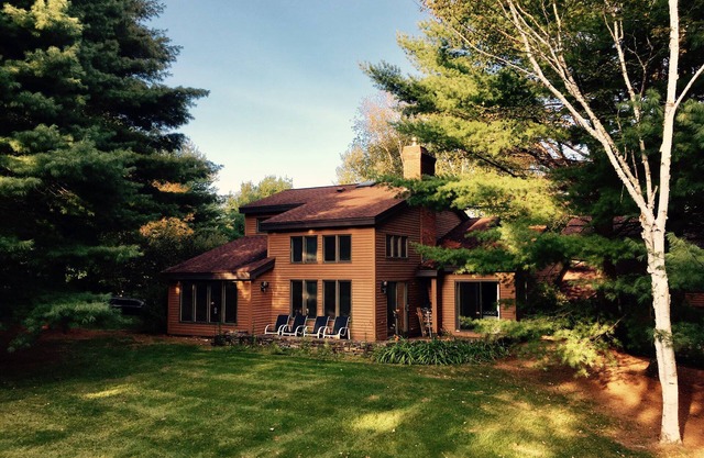 WINTER RENTAL - The Fairway House - Bright 3 Master BR