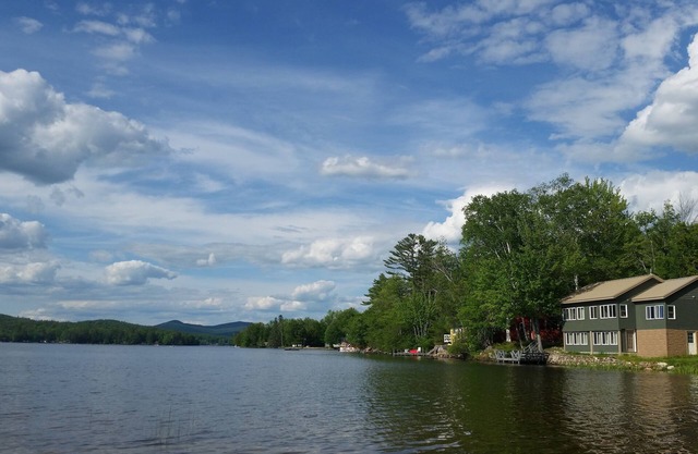 Winter, Spring, Summer, or Fall this Worthley Pond Cottage has it all.