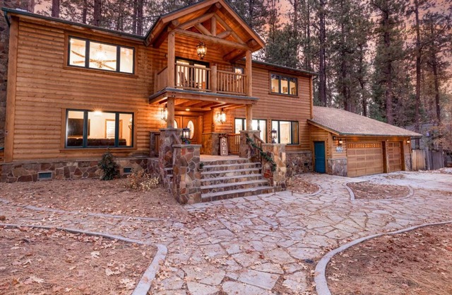 Winterset Lodge- Luxury Ski Chalet- Sauna- Games