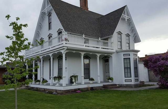 Wisdom House Built 1878, In The Heart Of Downtown Baker City Historic District