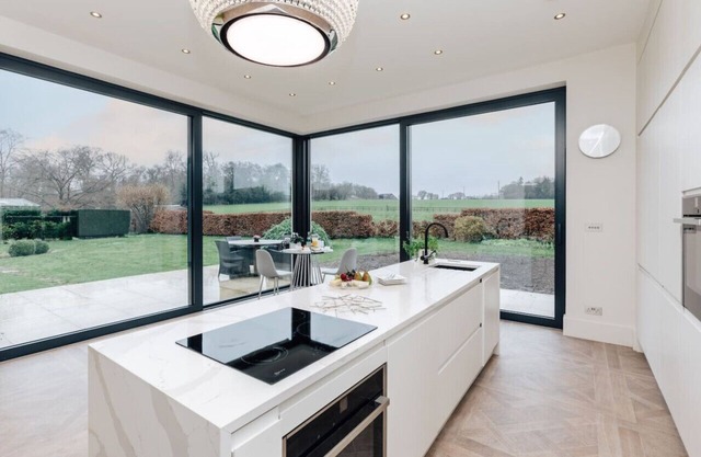 Wisteria House - Sleeps 8, Close to Marlow & Henley-On-Thames