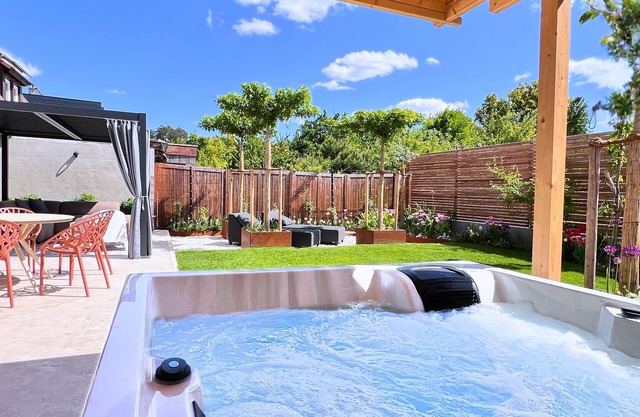 WolkenGarten - Your luxury moment with private sauna and whirlpool
