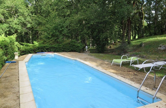 Wonderful private villa for 4 people with private pool, WIFI, TV, terrace, pets allowed and park.