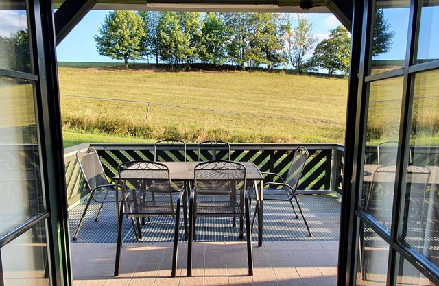 Wonderful private villa for 8 people with pool, WIFI, TV, terrace and parking