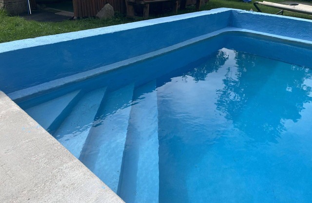 Wonderful private villa with hot tub, WIFI, private pool, TV, patio, pets allowed and parking