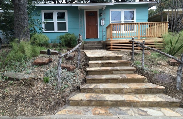 Wonderful 2/1 in Bouldin area.Walk to food trailers, Zilker and Barton Springs!