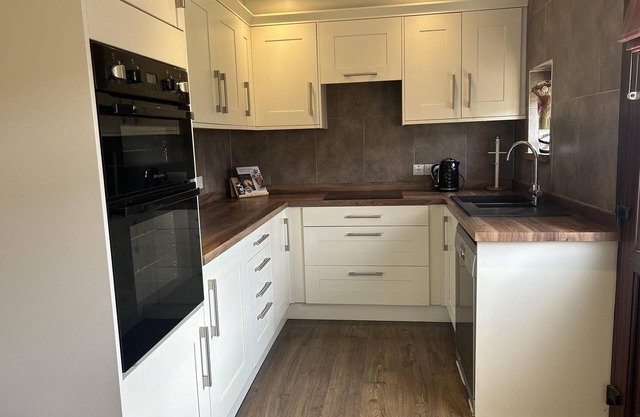 Wonderful 4 Bedroom Cottage Sleeps 8
