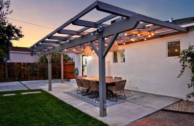 Wonderful 4BR Home with Jacuzzi near Universal