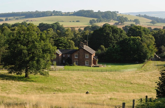Wonderful 7 Bedroom Detached House and large gardens in Cumbria's Garden of Eden