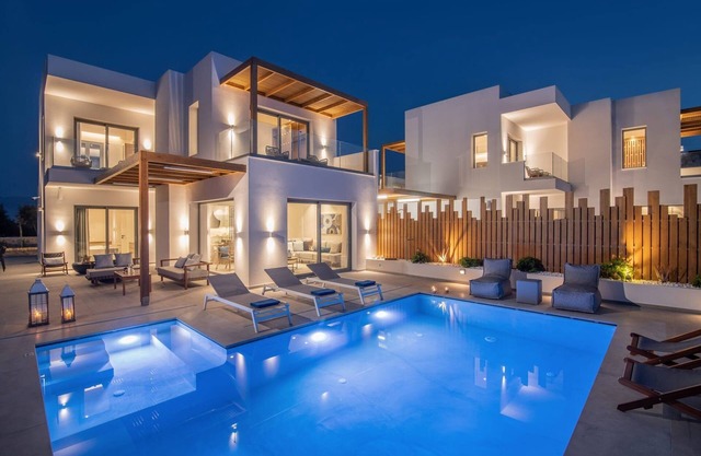 Wonderful Crete Villa | Villa Isla Azul | 4 Bedrooms | Private Heated Pool |.
