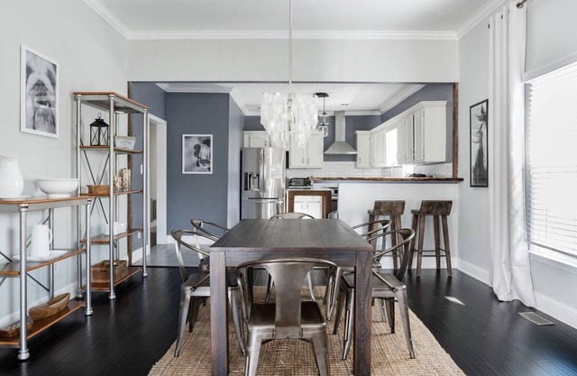 Wonderful Home in the city - Walk to everything