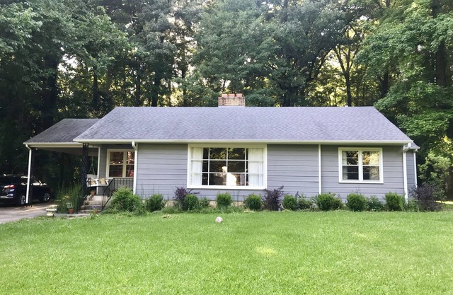 Wonderful house close to the historic square and the Ole Miss campus.