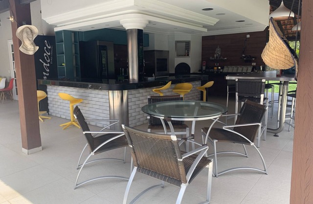 Wonderful mansion with several rooms, 300m from the beach!