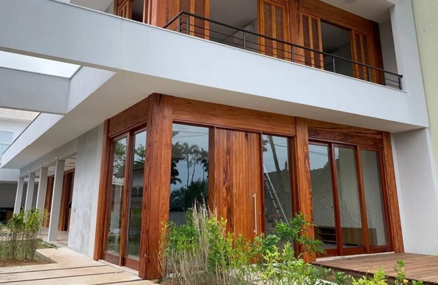 Wonderful modern house on the beach !!!