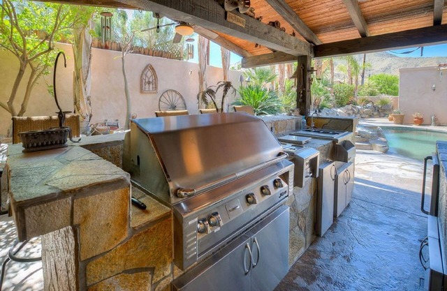 Wonderful Palm Desert Location next to El Paseo Shopping and Dining District