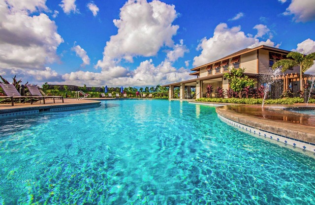 Wonderful Poipu 6 Bedrooms for 12!