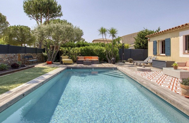 Wonderful private villa for 4 guests with WIFI, private pool, A/C, TV and terrace