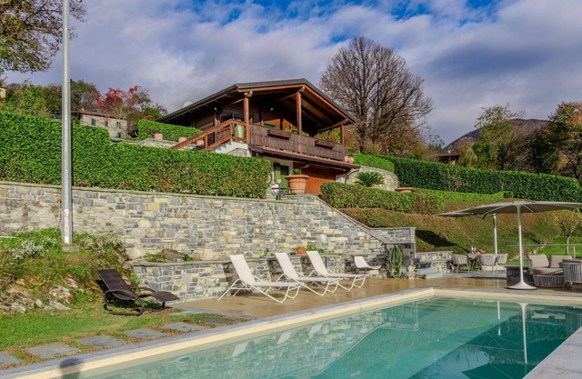 Wonderful private villa with A/C, private pool, WIFI, TV, terrace, panoramic view and parking