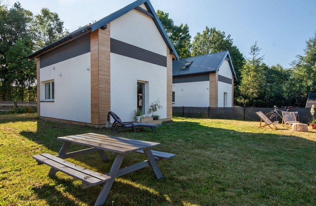 Wonderful private villa for 6 guests with A/C, WIFI, TV, pets allowed, panoramic view and parking