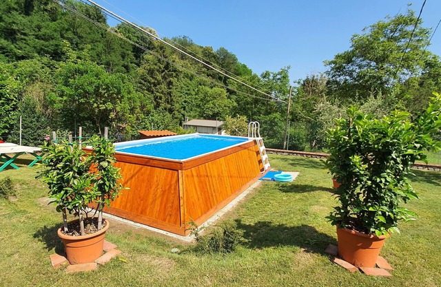 Wonderful private villa for 6 guests with private pool, WIFI, TV and pets allowed