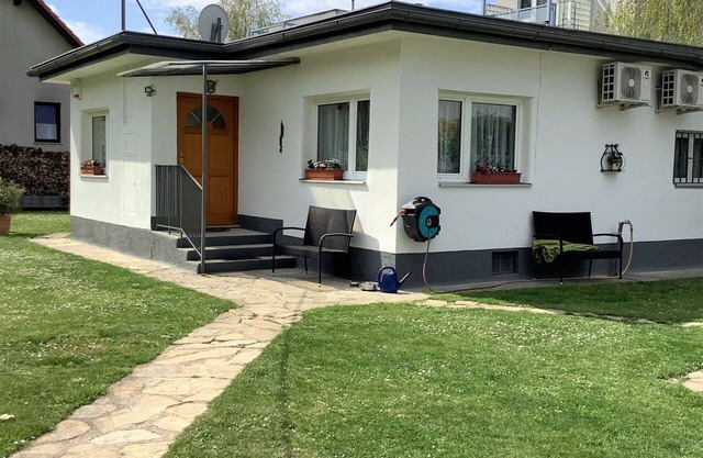 Wonderful private villa for 4 people with A/C, WIFI, TV, pets allowed and parking