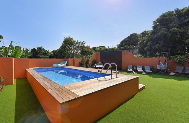 Wonderful private villa for 10 people with WIFI, private pool, TV and patio