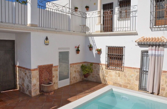 Wonderful private villa for 8 guests with A/C, private pool, WIFI, TV, patio and parking